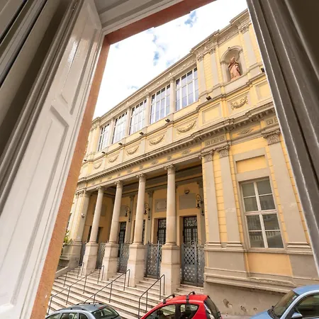 Апартаменты L'orecchino Di Perla Politeama Rossetti Триест